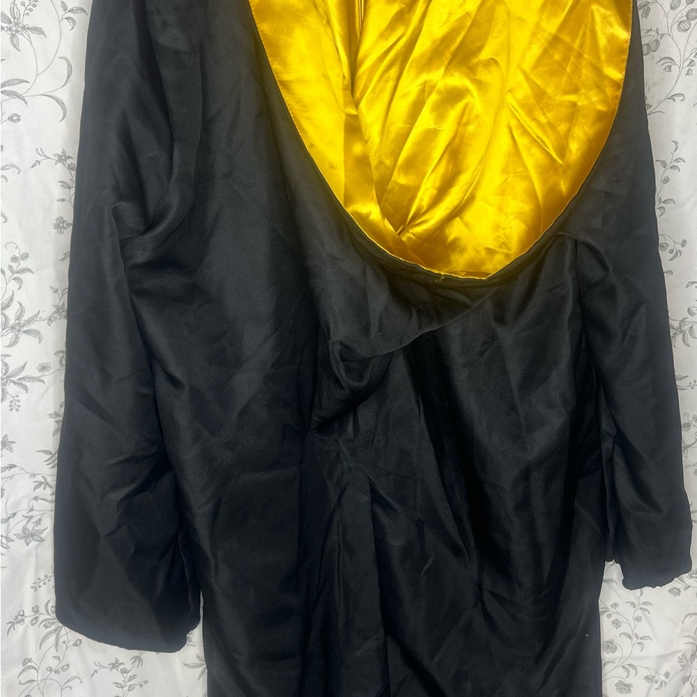Black Hogwarts Robe - Picture 3 of 5